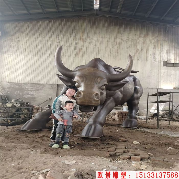 铸铜牛雕塑 动物铜牛厂家定制